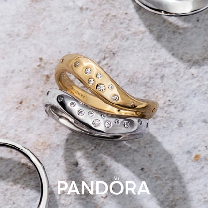 Pandora Essence nyaklánc layering stílusban
