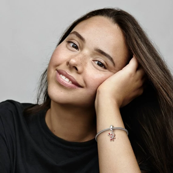 Pandora  - Mézeskalács emberke függő ezüst charm - 799637C01