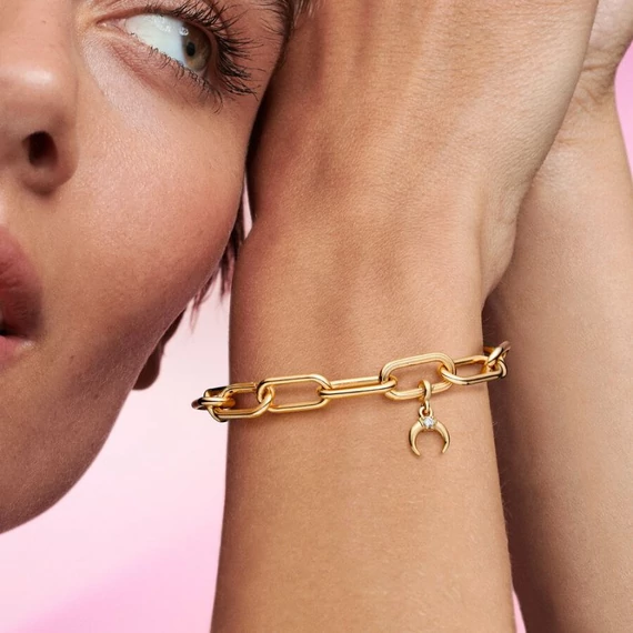 Pandora  - ME SHINE FÉLHOLD FÜGGŐ CHARM - 762692C01