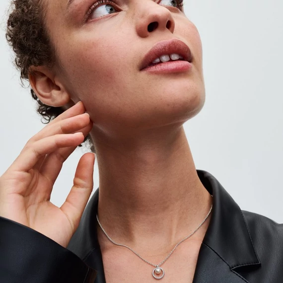 Pandora  - Kezelt édesvízi tenyésztett gyöngy és pavé collier nyaklánc - 393165C01-45