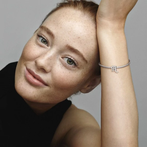 Pandora  - Szikrázó Skorpió csillagjegy charm - 798430C01