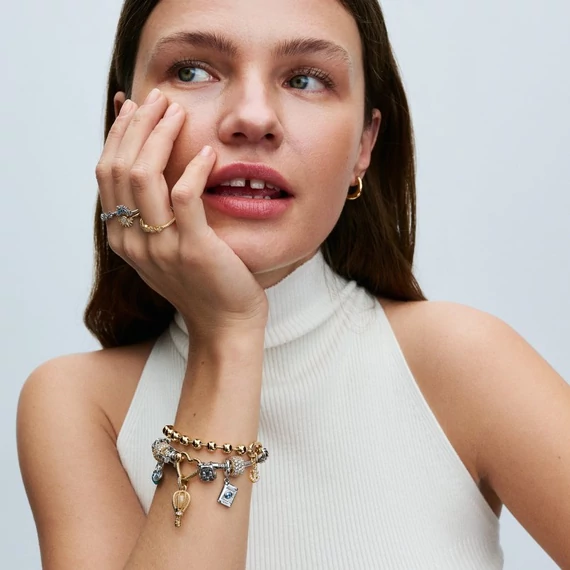 Pandora  - Kéttónusú kalandautó charm - 763330C01