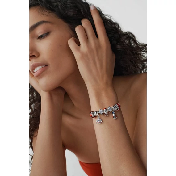 Pandora  - Játékos mikulás charm - 793593C01