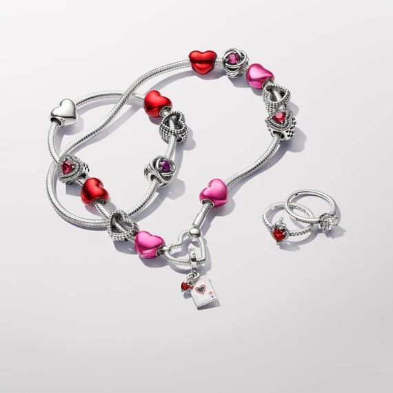 Pandora  - Metál hatású piros szív charm - 793337C02