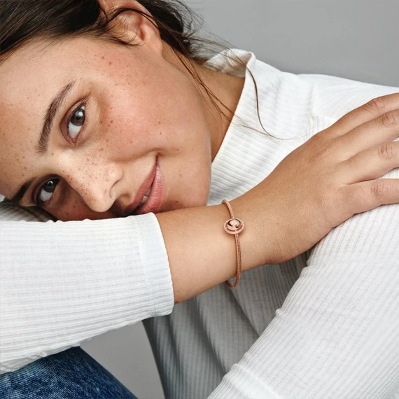 Pandora  - Szaturnusz bolygó csillogó csillag charm - 782438C01
