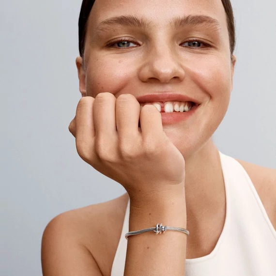 Pandora  - Csavarodó nyíl charm - 793665C01