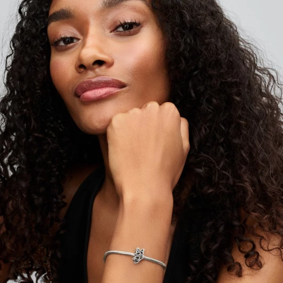 Pandora  - Disney Nyitott Daisy Charm - 793910C00