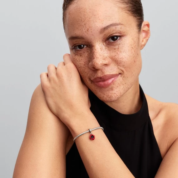 Pandora  - Vörös virág függő charm - 793917C01