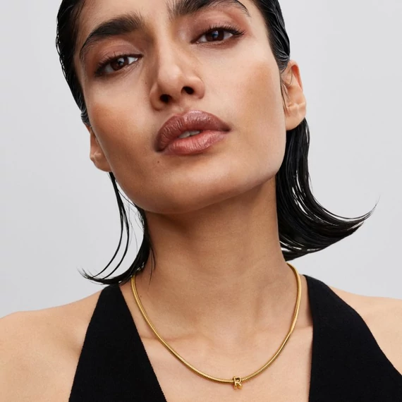 Pandora  - "R" betű charm - 763964C00