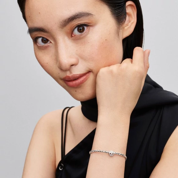 Pandora  - Texturált koponya mini charm - 794040C00