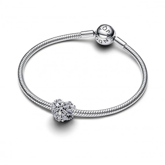 Pandora  - Szikrázó szív charm - 794240C01