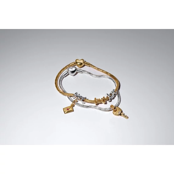 Pandora  - Besos felirat charm - 764422C00