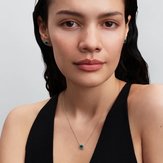 Pandora  - Négyszögletes szikrázó zöld glória medálos nyaklánc - 394503C01-45